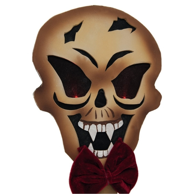 Skull with picker - 2 x 25 x 87 cm